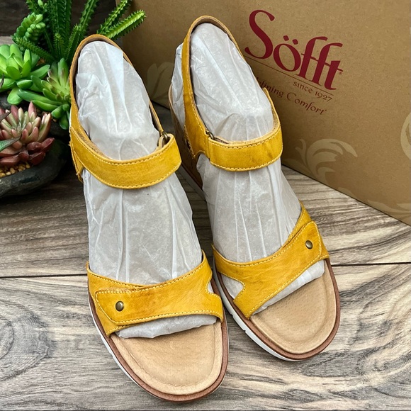 NIB Sofft Cyndy Strappy Wedge Leather Sandal Lemon Yellow - Picture 2 of 12